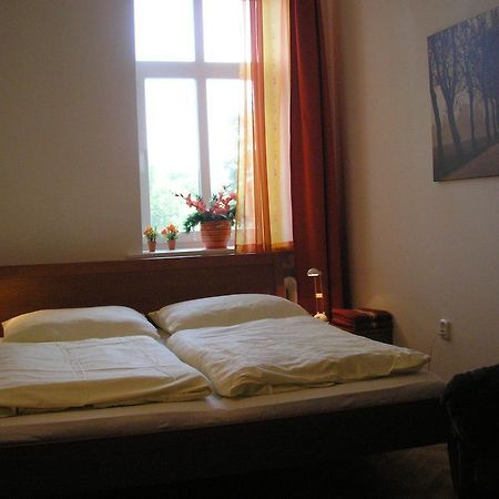 Apartment Riverside - River View Bratislava Oda fotoğraf